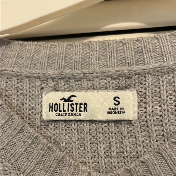 Hollister Gray Crew Neck Sweater Cozy Knit - Picture 2 of 4